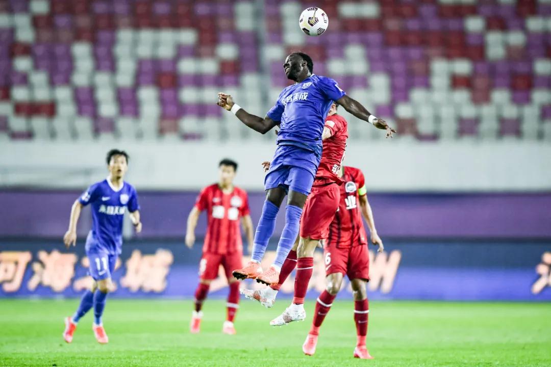 مشاهدهمباراهليفربولوريالمدريدالانبثمباشر